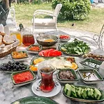 Eden Selene Ayvalik