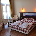 Eden Selene Hotel 2*