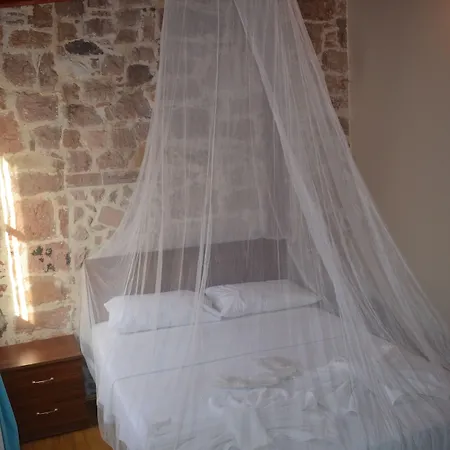 Hotel Eden Selene 2*