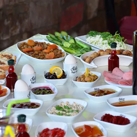 Cunda Selene Otel 2* Ayvalı