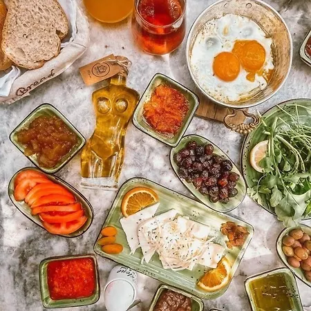 Eden Selene Hotel 2*