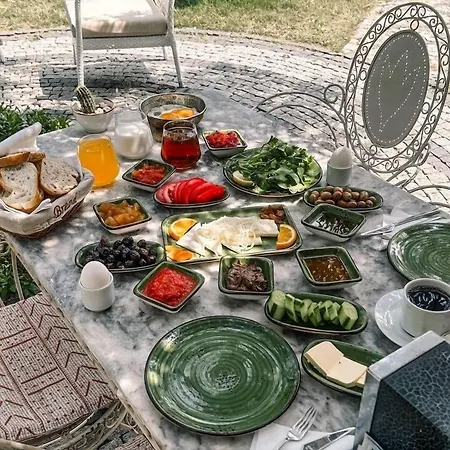 Cunda Selene Otel Ayvalı